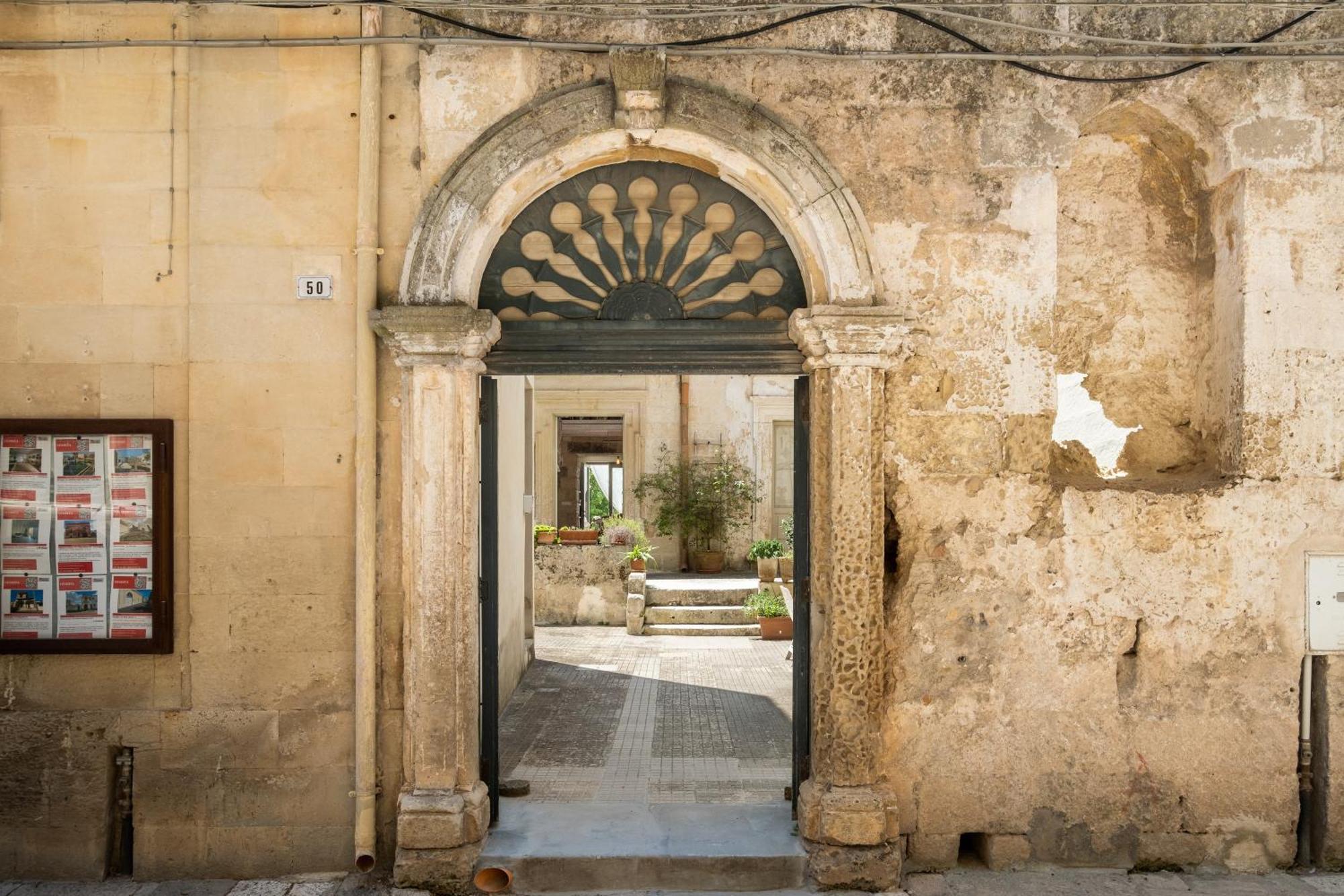 La Dimora Elia' Villa Muro Leccese Bagian luar foto